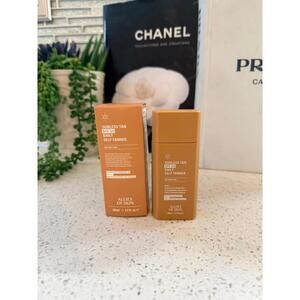 Sunless Tan SPF 50 Daily Self-Tanner